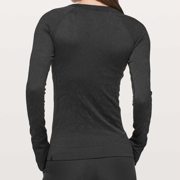Lululemon Rest Less Pullover Long Sleeve Top in Black - Size 8 - Picture 4 of 5